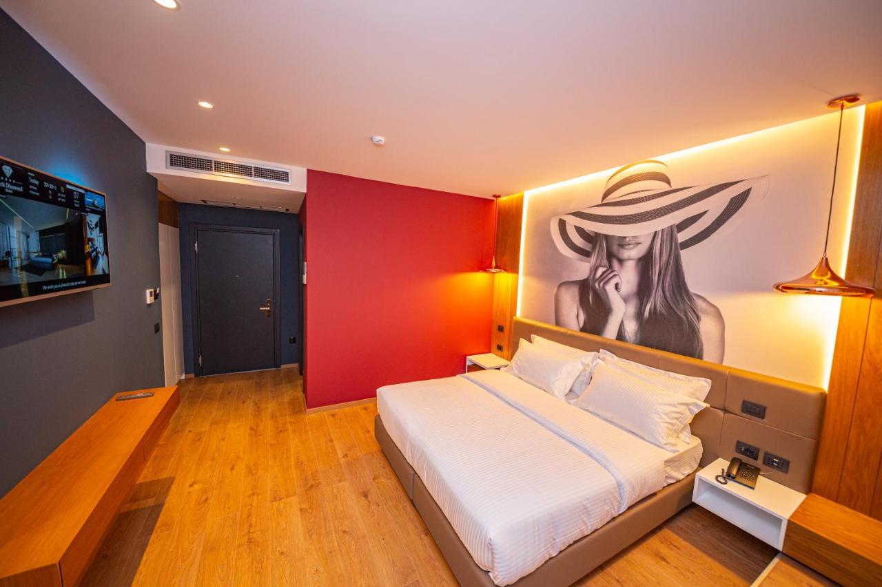 Black Diamond Hotel Τίρανα Εξωτερικό φωτογραφία